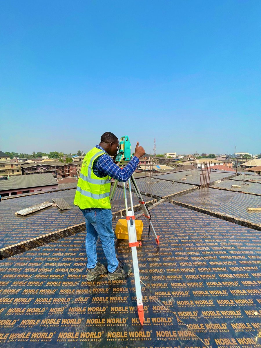 Iambenclement's tweet photo. Another day in the Office 
#AIZE 
#Surveying 
#Construction 🚧 
#Highrise
#Luxryliving https://t.co/7UIE6vPSep