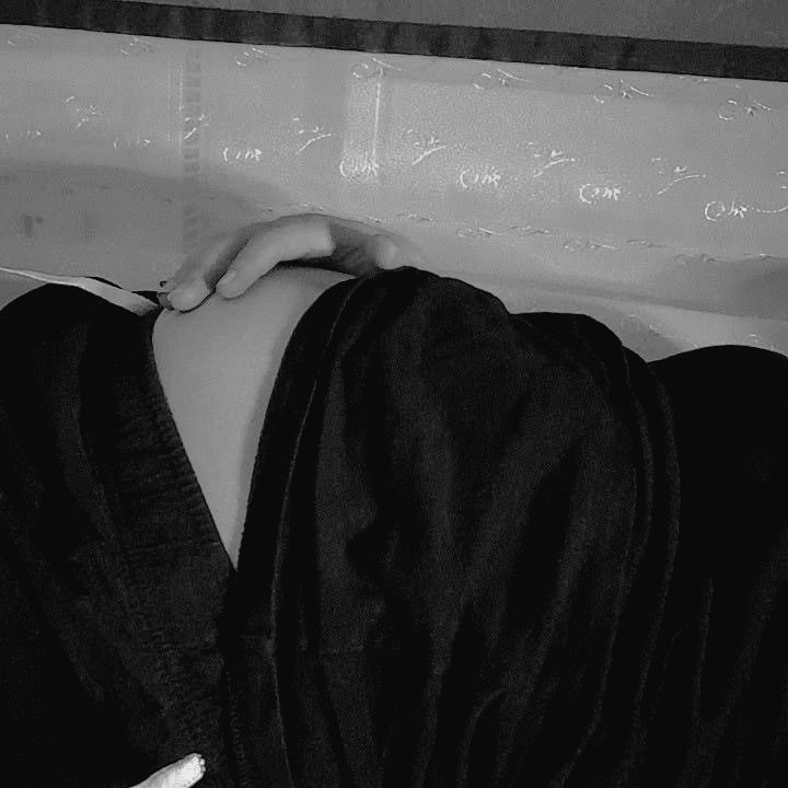 MuhammadTui's tweet photo. ; #neomark / #markneo AU [ MPREG❗]
- SWITCH

‘ Semalam, Neo masih memperdebatkan kehamilan Mark yang menurutnya sangat menyusahkan. Namun tiba-tiba saja, beberapa hari kemudian dirinya sendiri yang merasakan bagaimana menderitanya jadi Mark. ’

© YeeNatt_ https://t.co/xkVQ4YYjej
