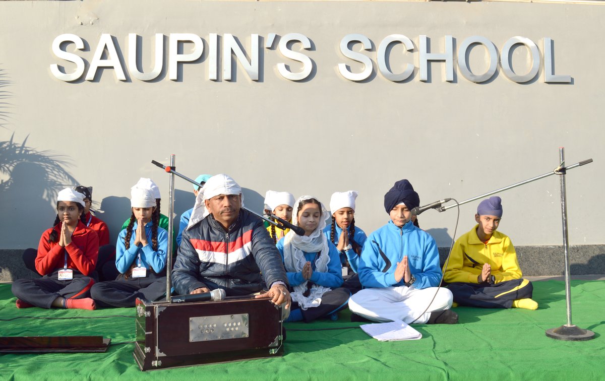 Saupins_School's tweet image. 🌟 Today, our school held a Special Assembly for Veer Bal Divas, honoring the bravery of young souls. Amidst the usual proceedings, the air was filled with joy as children melodiously sang shabads, adding a touch of spirituality to the gathering. 
#VeerBalDivas #SpiritOfUnity