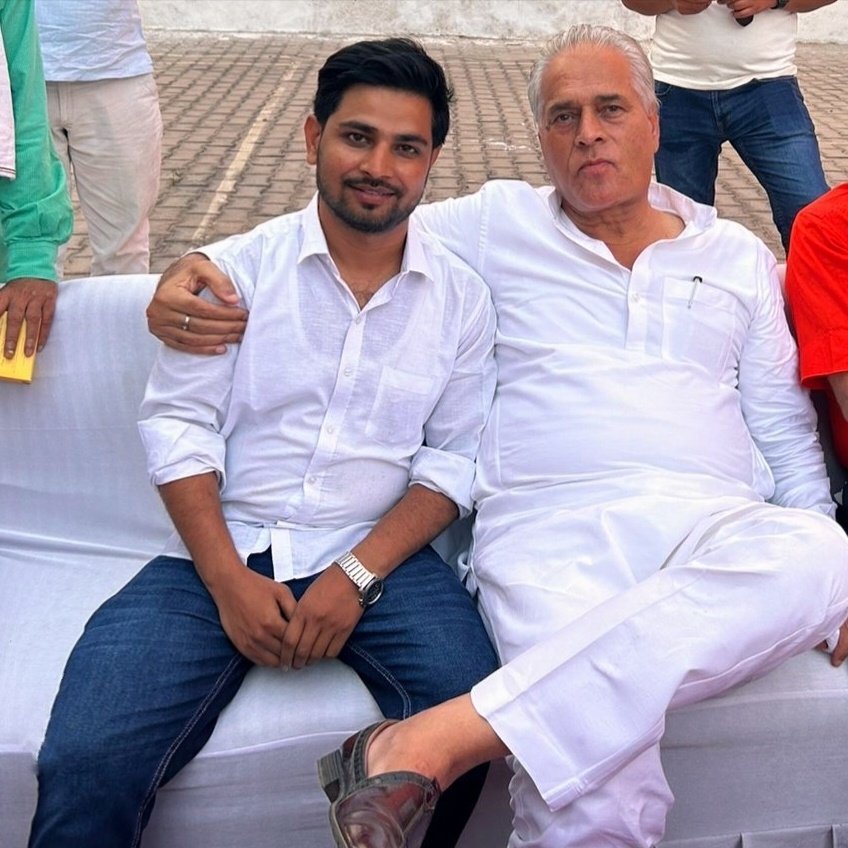 Rashidmewatiii's tweet photo. #NewProfilePic
#withBoss #Karansinghdalal https://t.co/TsSMCtmO2c