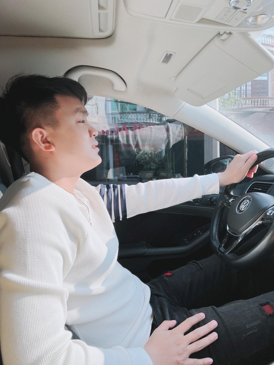 vu3227223079174's tweet photo. năm nào cũng xé nháp ,không 
-biết bao giờ mới thành công đây ... https://t.co/pKa7sfiJ2M