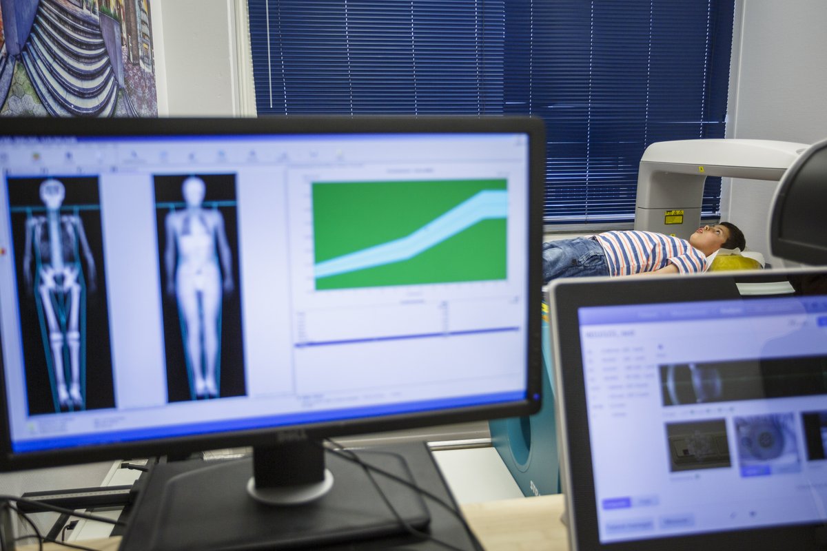 Did you know that we have research facilities essential for conducting groundbreaking research? 🔎 These include the Erasmus behavioural lab (EBL), ERIM support programmes (ESP) and more. We aim to empower our PhD students to excel in their academic goals: ow.ly/3BUb50Ql15B