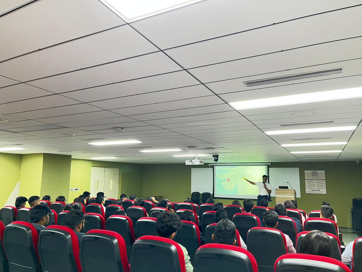 roado_india's tweet photo. Campus placement drive @CMSJU
Our people thesis at RoaDo is the cornerstone of the culture that drives us. We believe in investing early in bright, young minds and nurturing them into professionals and future leaders.
Lets get #logistics_simplified! https://t.co/U2rffiTBrI