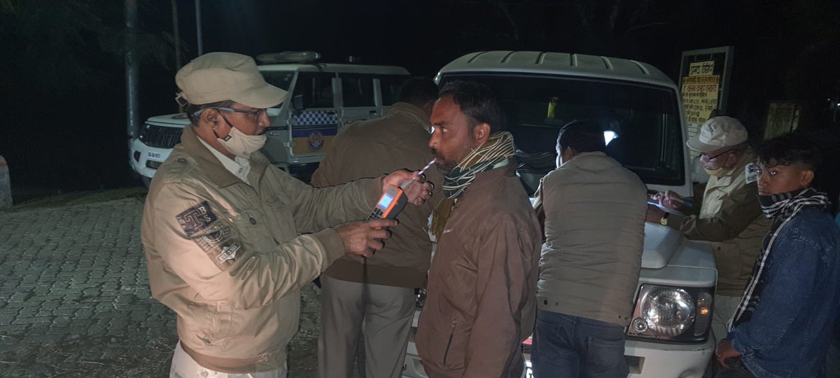 Enforcement drive against the offenders at Sonari, Charaideo district on 26/12/23 Helmet: 10 Seat Belt: 5, DL: 1 PUCC: 2, Insurance: 2 @CMOfficeAssam @assampolice @DIPROCharaideo