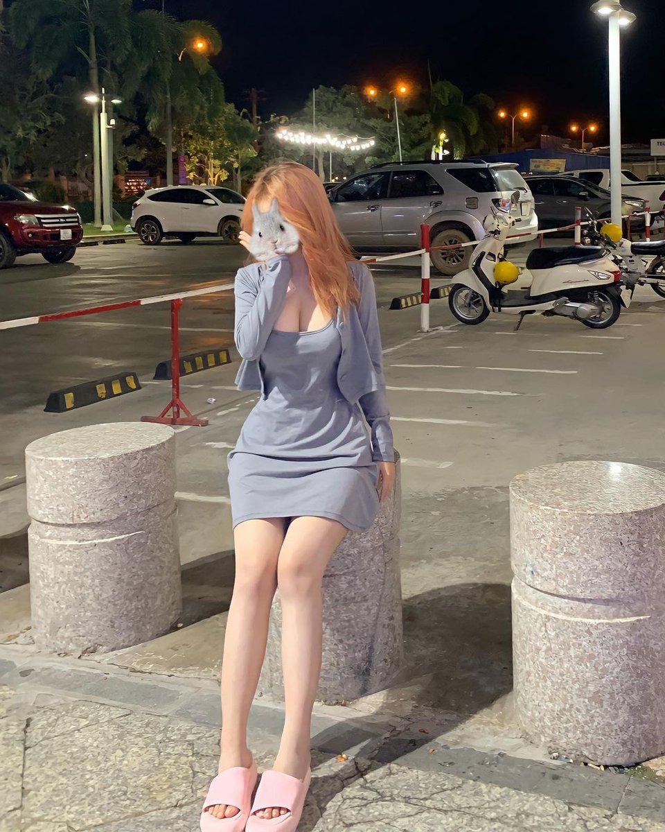 tesso76686's tweet image. Tôi là người phụ nữ yêu sách. Hãy đến với tôi nếu bạn muốn chia sẻ những cuốn sách yêu thích của mình.