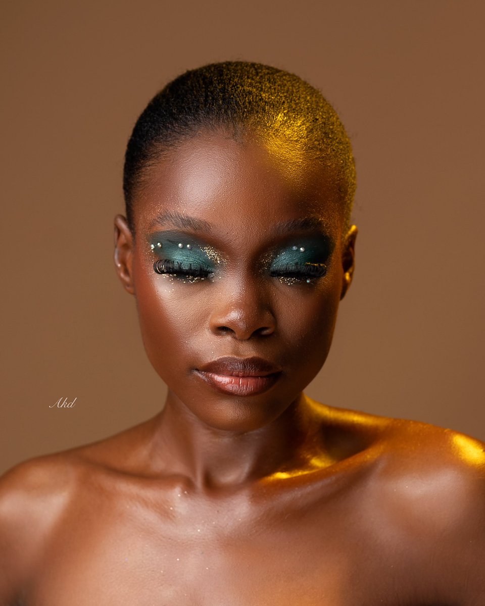 Akd_media's tweet photo. Beautiful head shots of @bethyareli taken by @Akd_media. 

What frame is your favorite? https://t.co/EQtYe4SDyx
