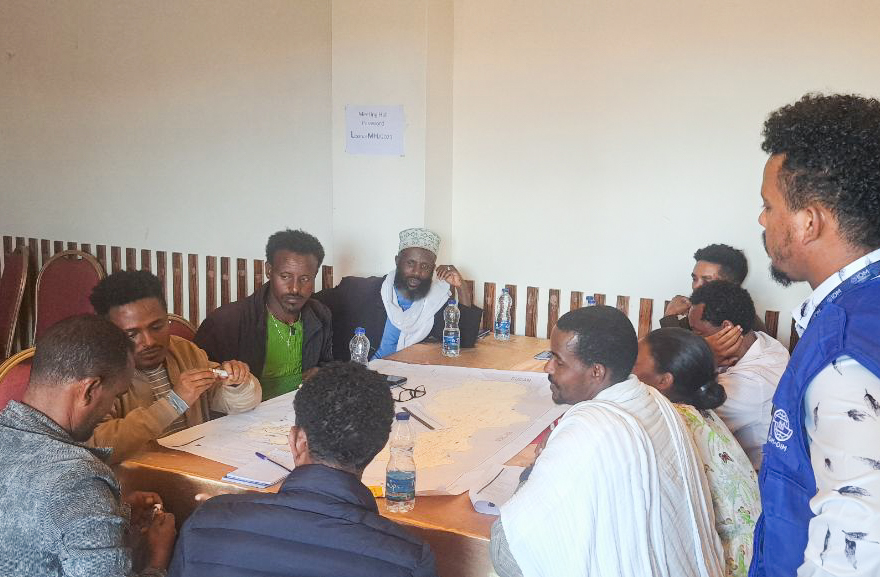 IOMEthiopia's tweet photo. Collaborating with the Tigray Regional Health Bureau 🇪🇹,IOM organized a joint participatory mapping exercise workshop as part of Population Mobility Mapping tools to understand the pattern of human mobility &amp; identify priority sites for preventing the spread of a cholera outbreak https://t.co/d5SRbuko0O
