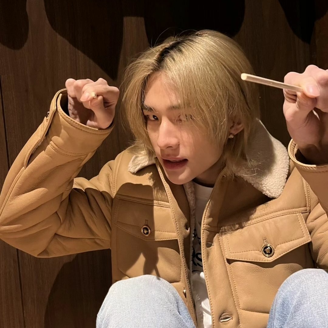 hyuncidiosss's tweet photo. tweets au hyunin... 🔞 https://t.co/ho6RxkhrYn