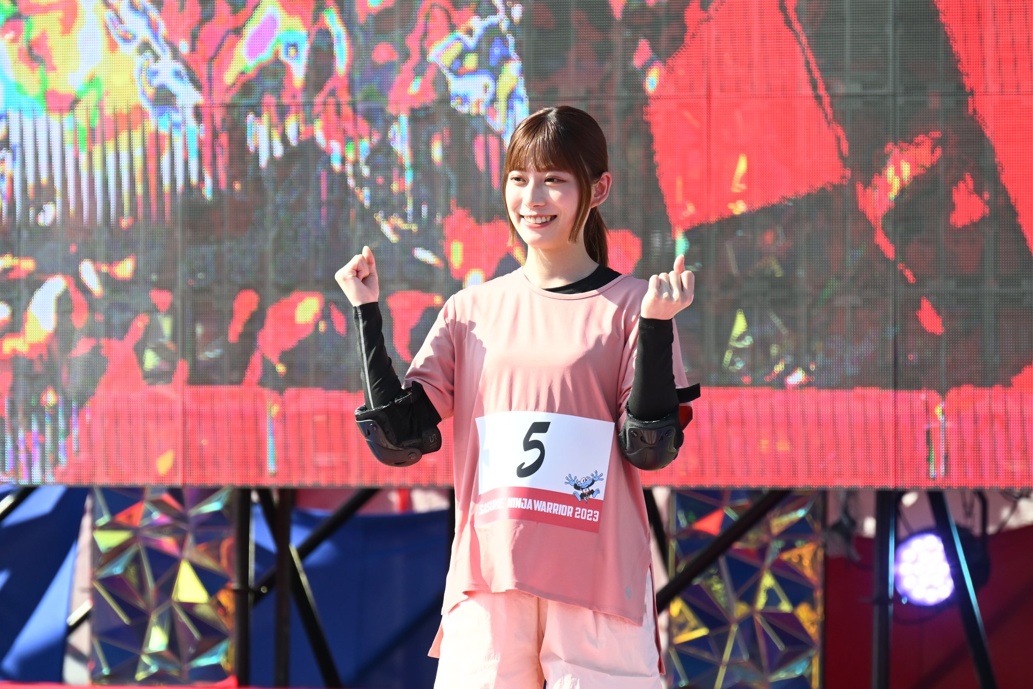 ksk　東村芽依グッズ アクリル置時計(日向坂46 / 東村芽依)【Loppi・HMV限定】 : 日