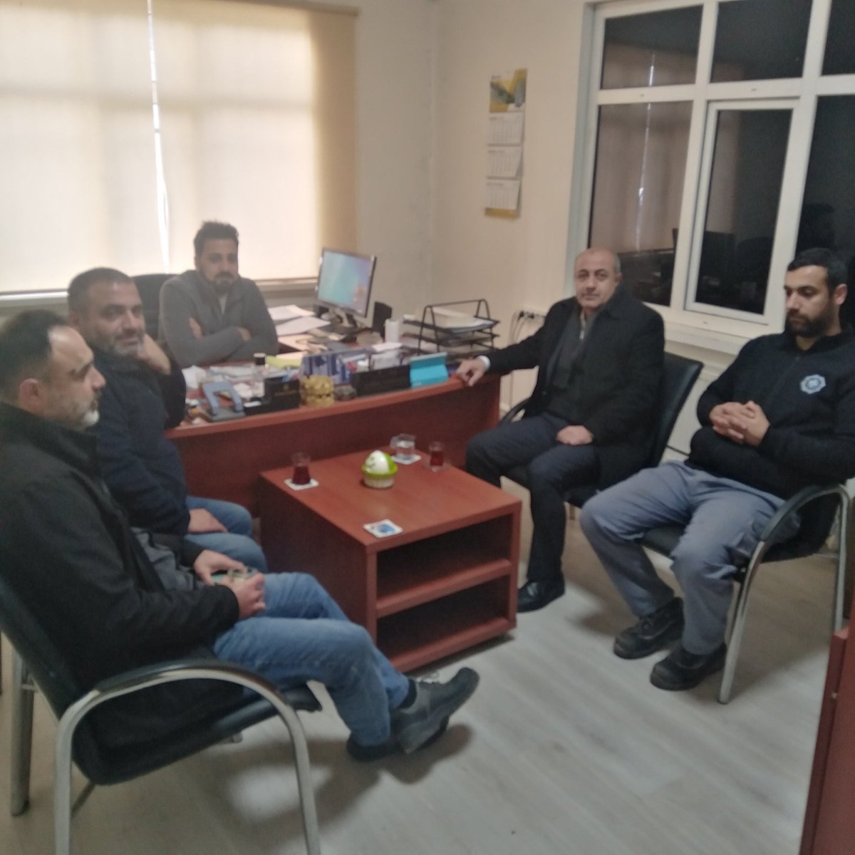 ErcanKA211972's tweet photo. Bu sabah Büyükşehir belediyesi Diski Genel müdürlüğüne bağlı İçme suyu ve Trafo ekiplerini ziyaret ederek hasbihal ettik. https://t.co/DnLXKQRex5