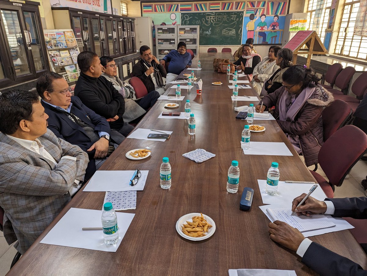 SemaltyRakesh's tweet photo. #SchoolLeadership  is not just running a school well &amp; making optimum utilisation of available resources but arranging resources in a scenario where there is resource crunch!

#SchoolHeads  of Cluster #NE9 have been mobilising effective resources to improve their results
#Wasp https://t.co/1xi6lk0JkJ