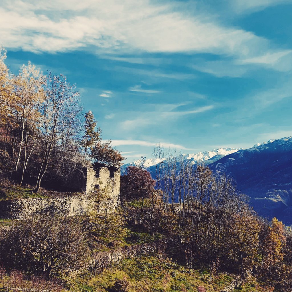 ☕️🥐
Buongiorno ☀️
G○●d M○rning X friends 
Una buona giornata ...
#27dicembre #landscapephotography #goodmorning #GoodMorningEveryone #mountains #WinterIsComing