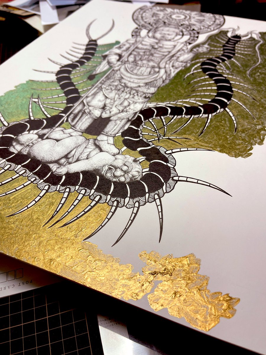 Hauʻoli Me Ka Mālie - ハジチ 「ハジチ」とは 琉球王国時代から明治末期まで 沖縄で広く行われていたいわゆる女性の刺青であり  沖縄固有の風習である。 竹針で突いて墨を入れていくことから 漢字では「針突（ハジチ）」と呼ばれており その職人のことを「針突師 ..., image size:900x1200