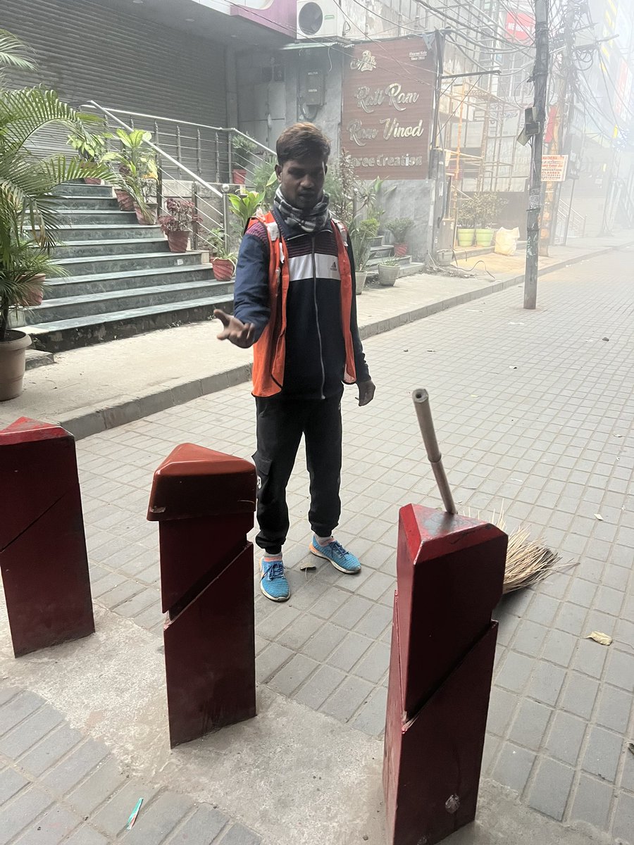 BhattejaSameer's tweet photo. @DelhiPwd please check below pic. Worker of PWD, deployed at service lane of Gate No. 2 Kohat Enclave Metro Station, Pitampura New Delhi. I was there to drop my son at 7:20AM for school bus and he was smoking there. https://t.co/FcAk15rEWp