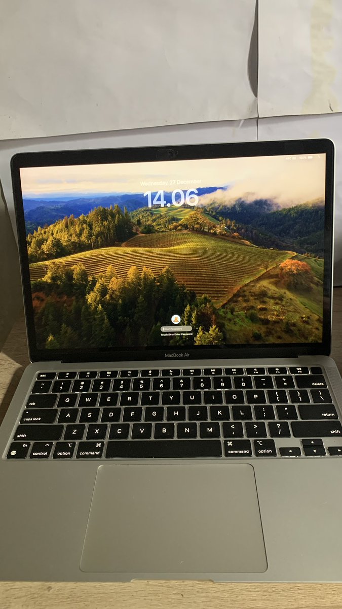 goldilocksszone's tweet image. wts jual Macbook Air M1 2020 8/256 Space Grey

kondisi : 
- fullset ori
- 98% mulus
- pemakaian dari 2021
- cc 250+
- bh 87%
- free case + pelindung keyboard kaya di gambar
- dijual karena mau ganti laptop

#wts #juallaptop #jualmacbook