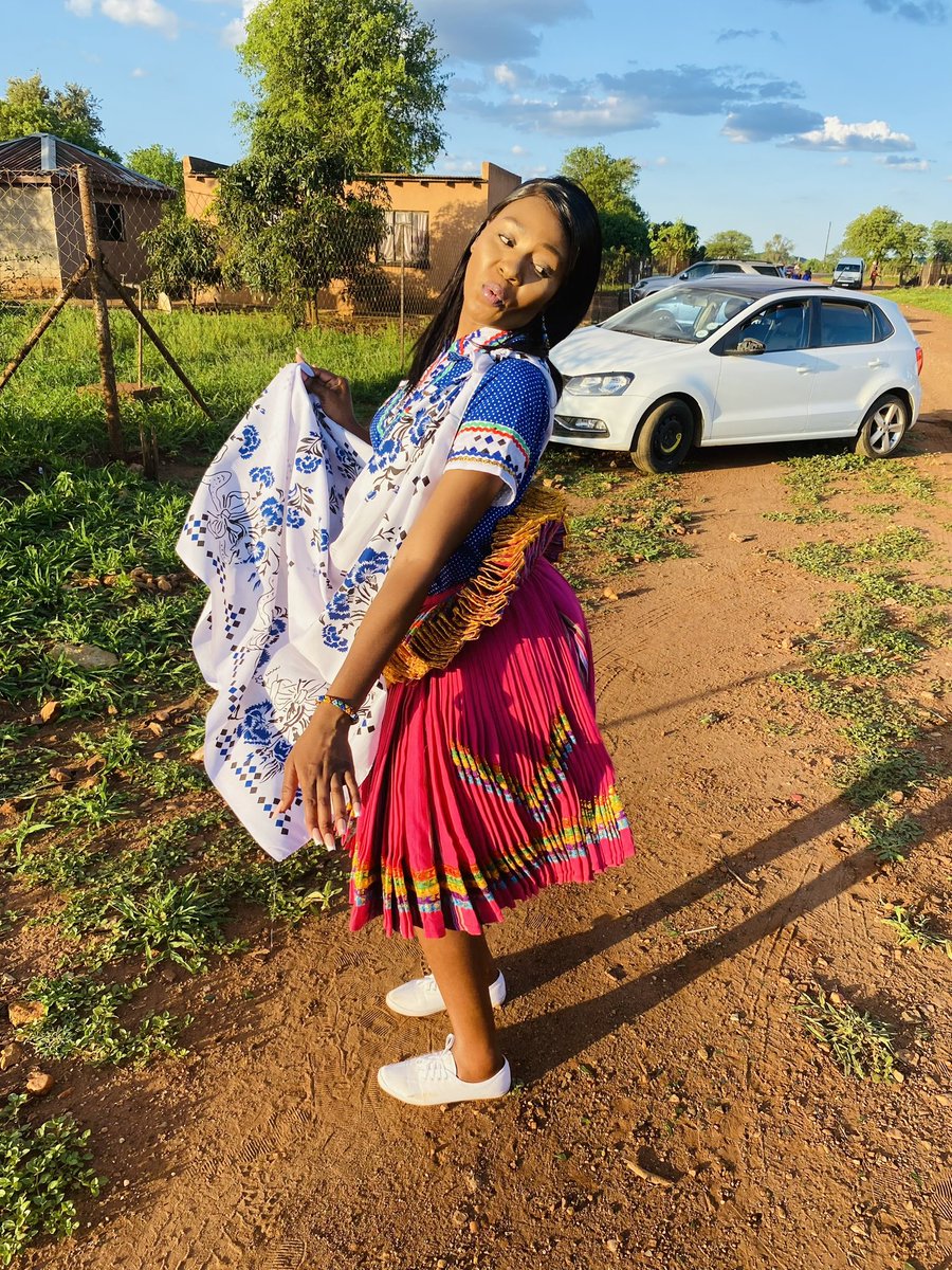 Chayezaa's tweet photo. Tsonga or nothing 💃🏽 https://t.co/8RdIeHXMcB