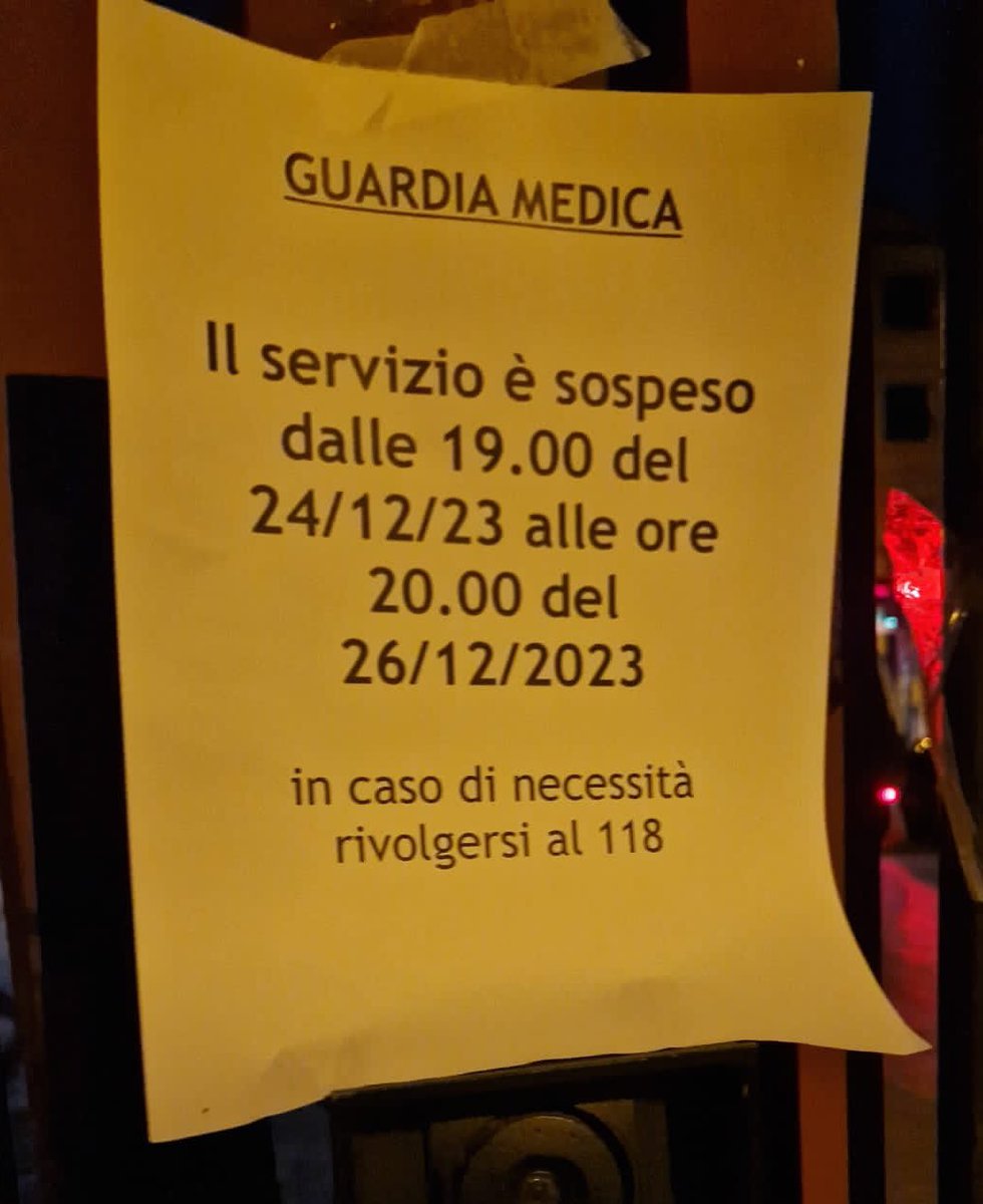 ZTL29492447's tweet photo. Avete capito perché i pronto soccorsi sono AFFOLLATI?
Così magari terrorizziamo un po’…dai…
#COVID
#spegnetelatv https://t.co/gI6CjnL0MV