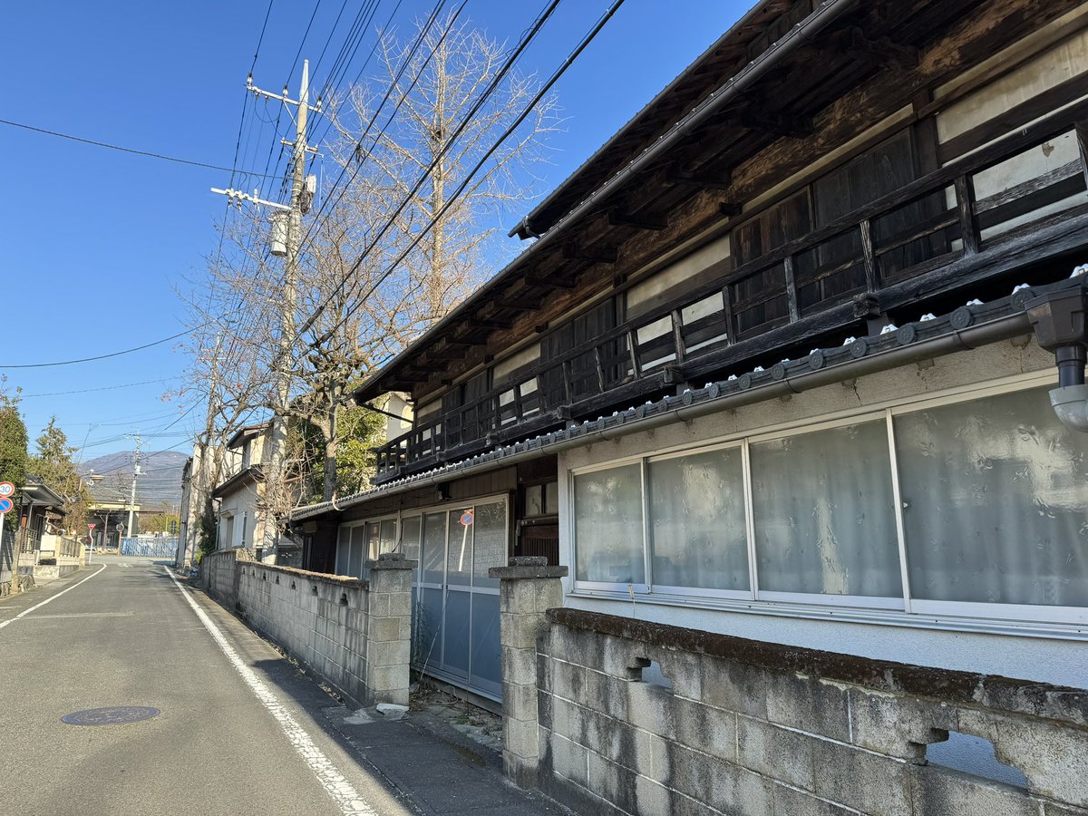 dotPlanning's tweet photo. I went to Kubodaira district in #Yamanashi today and absolutely loved the retro Japan feel of this area. About 20mins on the Community bus from Yamanashi shi station (Nishizawa Valley Bus Line). I could see #mtfuji from here.

https://t.co/PDYGznal2P https://t.co/YAOx7ZMSZh