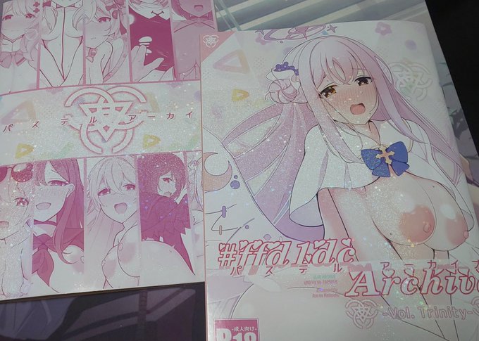 新刊届いた～～✨🌸
表紙のキラキラ加工いい感じ✨ 