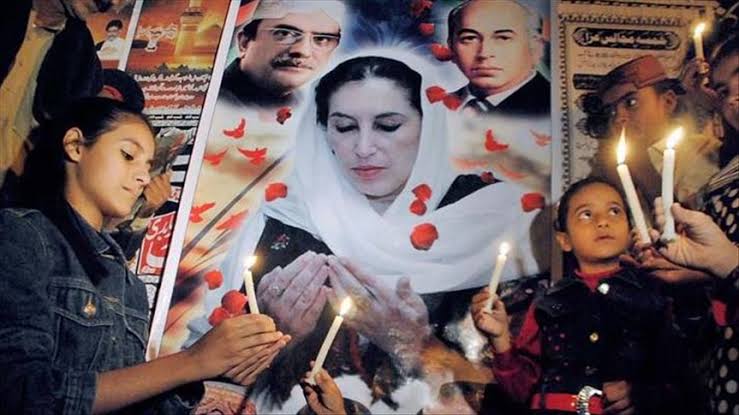 Asim_Abro's tweet photo. وقت  ازالہ  نہ کر سکا  جس  کا 
لوگ ایسے بھی ہم نے کھوئے ہیں

#SalaamBenazirBhutto https://t.co/0rmpW41UFn