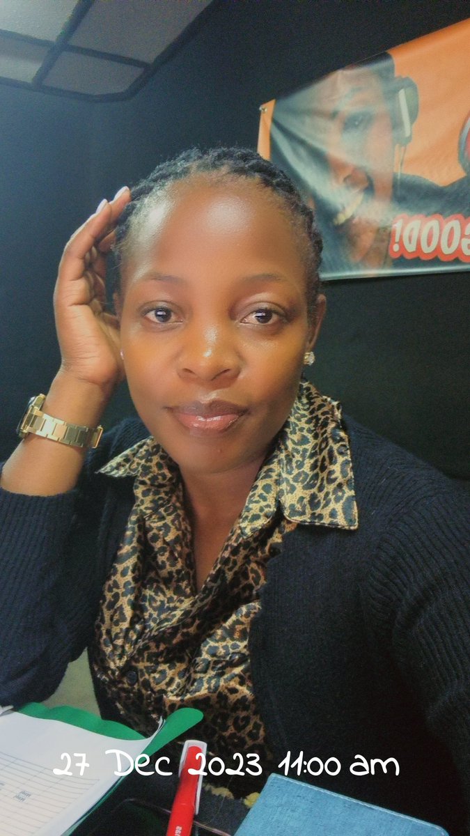 visionradio891's tweet photo. The Vision Base On Your Favourite Radio 📻 with The Awesome presenter @RoseBatunga91 

Whom would you want to visit before the holiday ends?
#VisionBaseWithRoseB 
#DecemberFeeling ❤️ 
#FeelGoodRadio https://t.co/3x3WWHhi6S