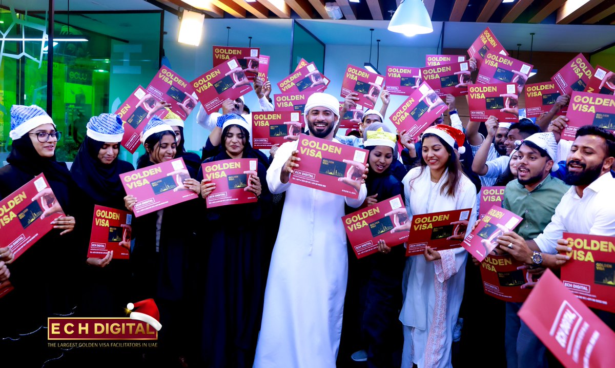 ech_digital's tweet photo. Glimpses of The Christmas Festive Celebrations at Glance
.
.
.
.
.
.
#marryxmas #xmas #echdigital #echdigitalgoldenvisa #echdigitalgoldenvisa #echdigitalmetro🇦🇪👌☝️🇦🇪 #xmas #xmastree🎄 https://t.co/yKyuxyGGyg