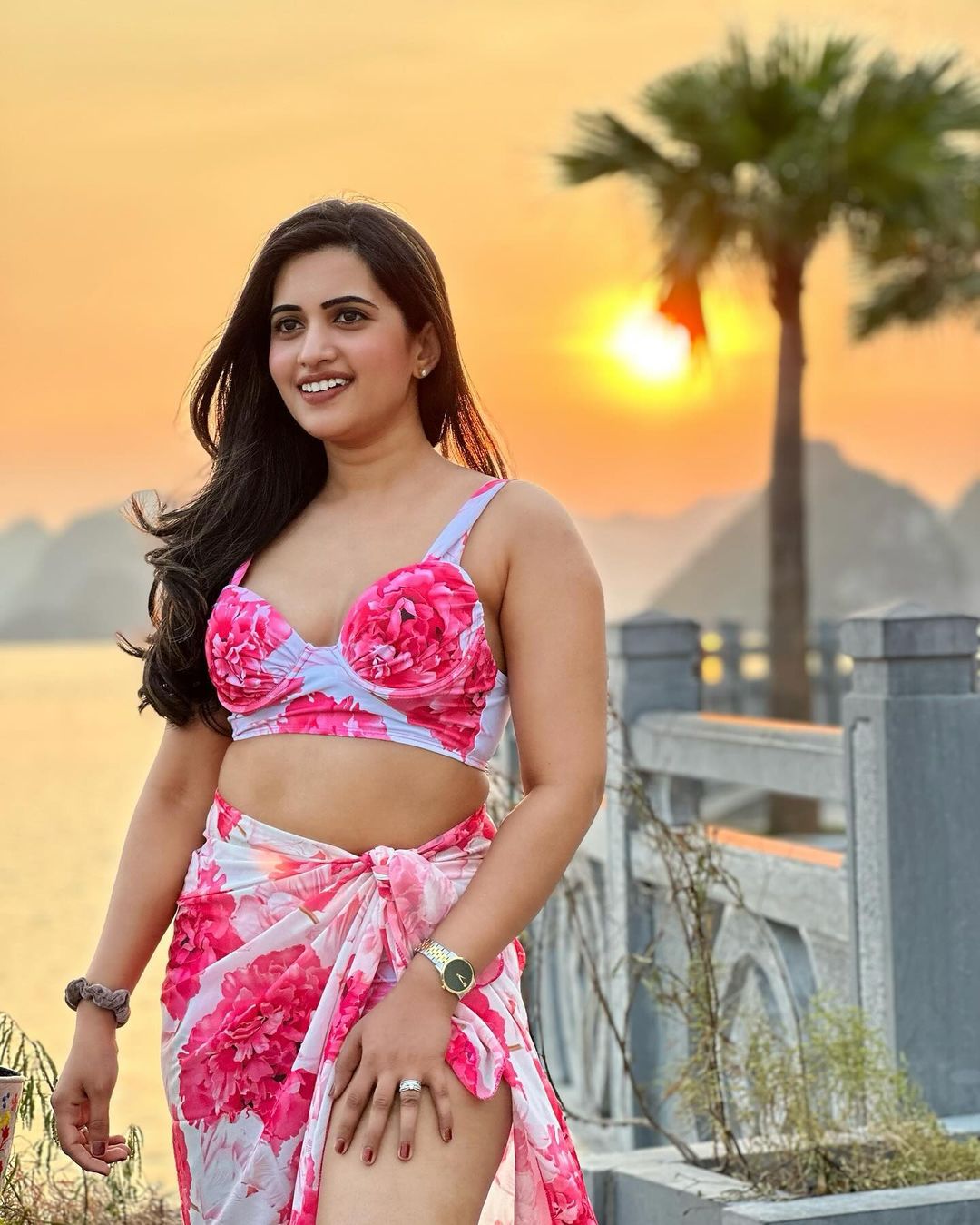 GCVwPJgb0AAkVyw?format=jpg&name=large