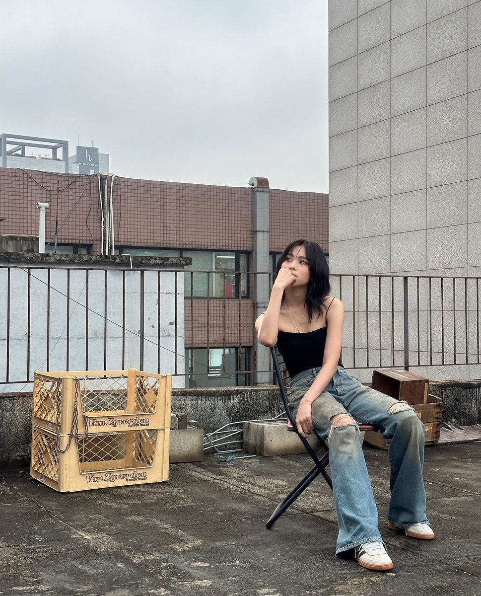 Run away, run away from me.