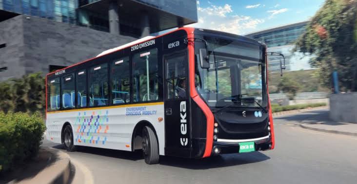🚨<a href="/EkaMobility/">EKA</a>, Mitsui &amp; VDL Grop have entered a strategic long-term partnership, with plans for a joint investment of over $100M (~Rs 850 cr) in phases. The  cooperation aims to position India as the global manufacturing &amp; sourcing hub for #ElectricVehicles.

<a href="/CNBCTV18News/">CNBC-TV18</a>