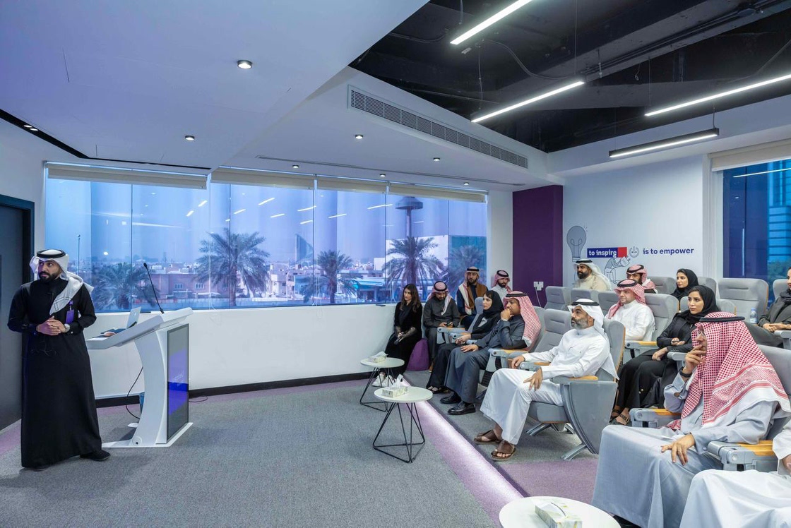 stc group (@stc) on Twitter photo نسعد بزيارة معالي <a href="/aalswaha/">عبدالله عامر السواحهAbdullah Alswaha</a> لحاضنة ومسرعة الأعمال <a href="/inspireU_stc/">inspireU</a>
والذي اطلع من خلاله على جهودنا في دعم مستقبل الاقتصاد الرقمي، وتعزيز التكامل مع الشركات المحتضنة، والدور الفاعل الذي تساهم من خلاله حاضنة ومسرعة الأعمال في دعم ريادة الأعمال والابتكار الرقمي والتقنيات الناشئة. نسعد بزيارة معالي <a href="/aalswaha/">عبدالله عامر السواحهAbdullah Alswaha</a> لحاضنة ومسرعة الأعمال <a href="/inspireU_stc/">inspireU</a>
والذي اطلع من خلاله على جهودنا في دعم مستقبل الاقتصاد الرقمي، وتعزيز التكامل مع الشركات المحتضنة، والدور الفاعل الذي تساهم من خلاله حاضنة ومسرعة الأعمال في دعم ريادة الأعمال والابتكار الرقمي والتقنيات الناشئة.