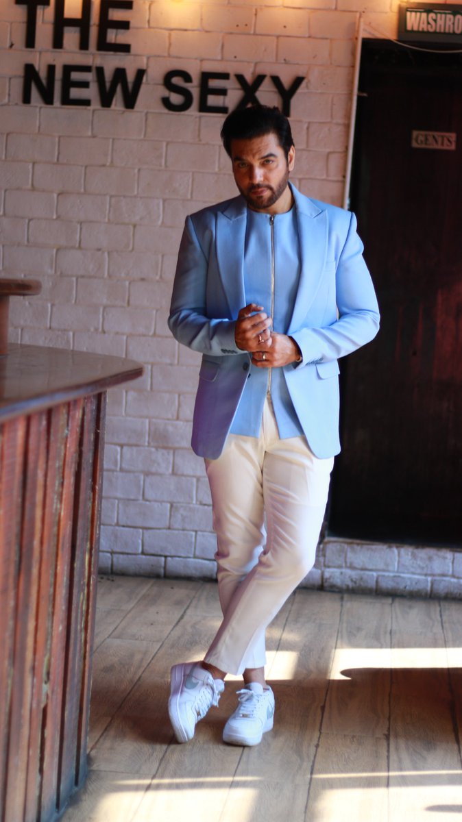 Dhruv Chaudhary tweet media