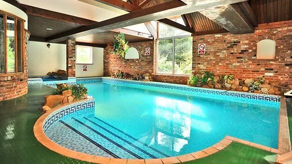 aroundaboutbrit's tweet photo. 🌿 Escape to the serene beauty of Norfolk with Woodmans Farm, offering charming self-catering accommodation near Norwich.
https://t.co/yUCPJ4pjNj
#SelfCateringHoliday #TranquilEscape #Accommodation #SwimmingPool #AdultOnly #Relax #StrattonStrawless #Norwich #Norfolk https://t.co/DJ9H1YHPP8