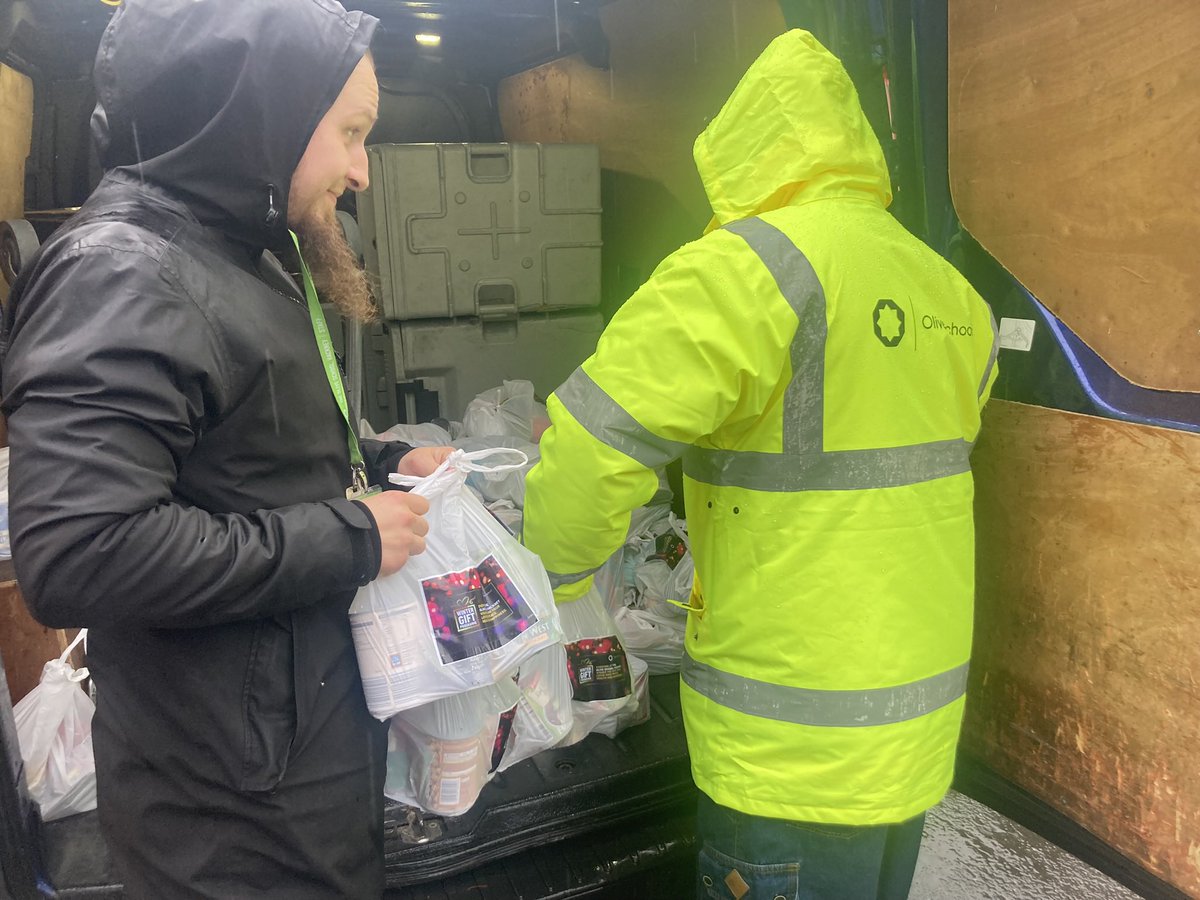 olive_hackney's tweet image. Over 600 cans of food collected by our pupils were delivered to our local food bank to support local people in need. #WinterGiftProgramme #StarCitizens #Service #WeAreStar @connectingcomm3