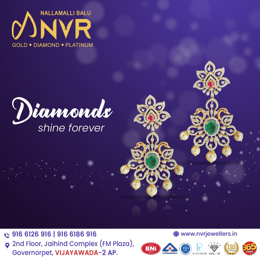 Diamonds shine forever!

#nvr #nvrjewellery #nallamalli #diamondjewellery #diamondearrings #earrings #jhumkas #diamondearrings #diamondjewelry #detachablejewellery #bridaljewellery #bridalearrings #jewellery #weddingjewellery #diamondearring #southindianjewellery