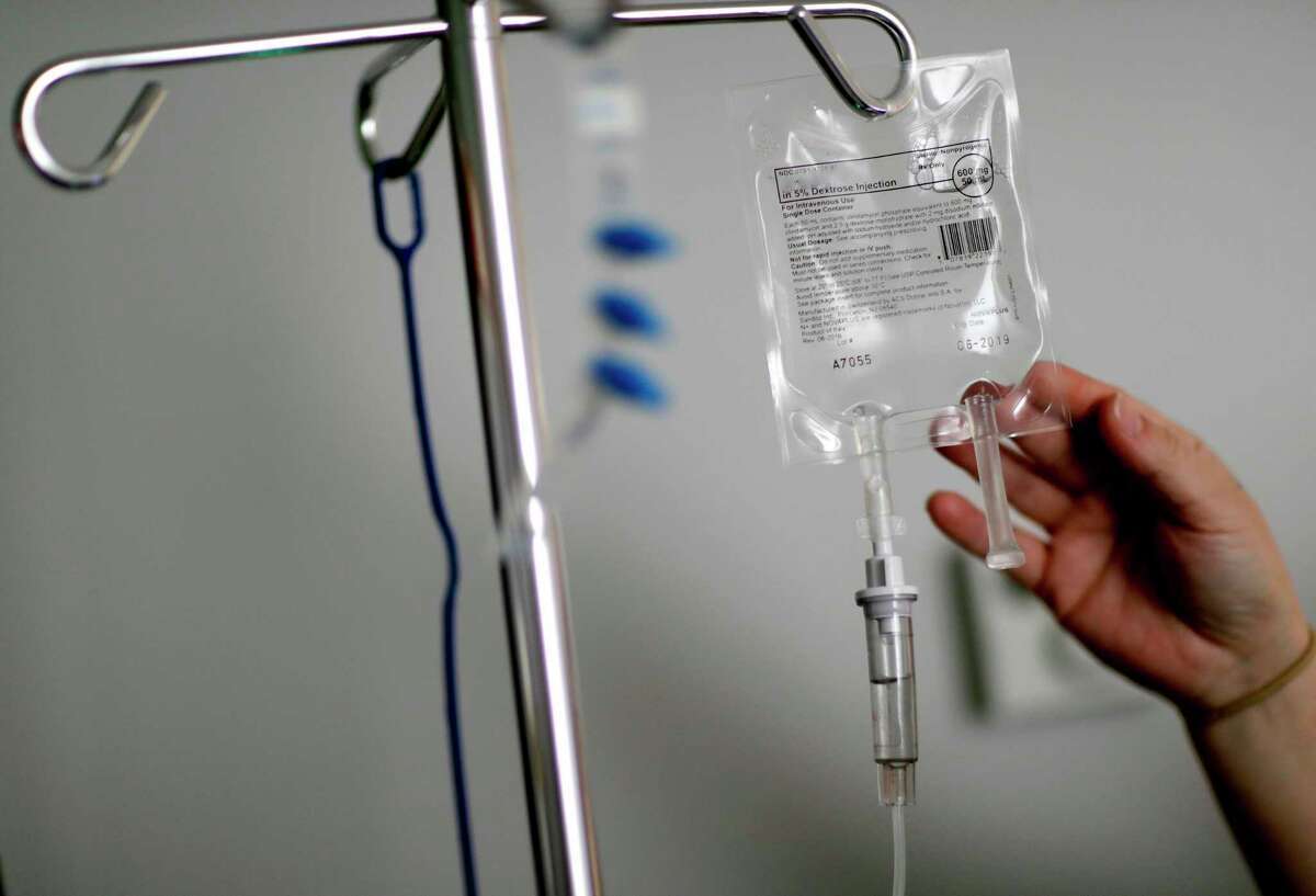 WebDPN's tweet image. Judge dismisses lawsuit by 5 DR inmates, upholds #Utah death penalty statute saying that no legal precedent supports that a method of execution must result in instantaneous, painless death deathpenaltynews.blogspot.com/2023/12/judge-… #deathpenalty #lethalinjection #firingsquad