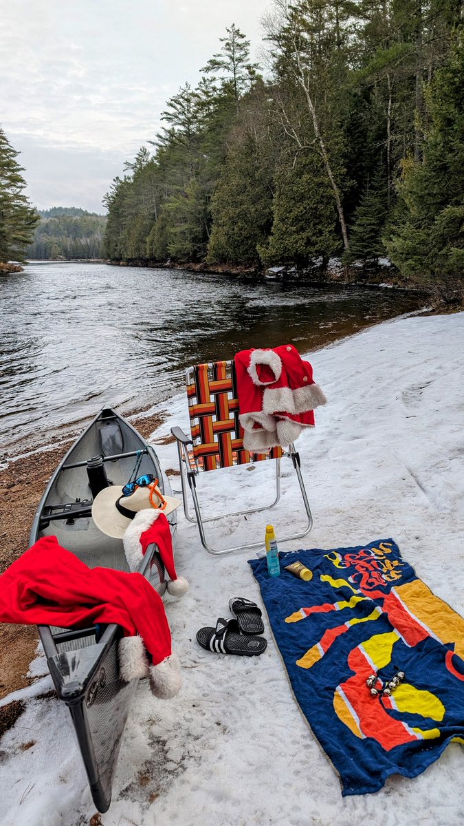 steertonorthONT's tweet photo. It was a prompt for this bout of mild weather ."Which way to the beach?" On Boxing Day Santa went for a plunge in the Mattawa River. Waldo...find the sun screen? #northernontario #backroadsbill https://t.co/wwg2F332Ke