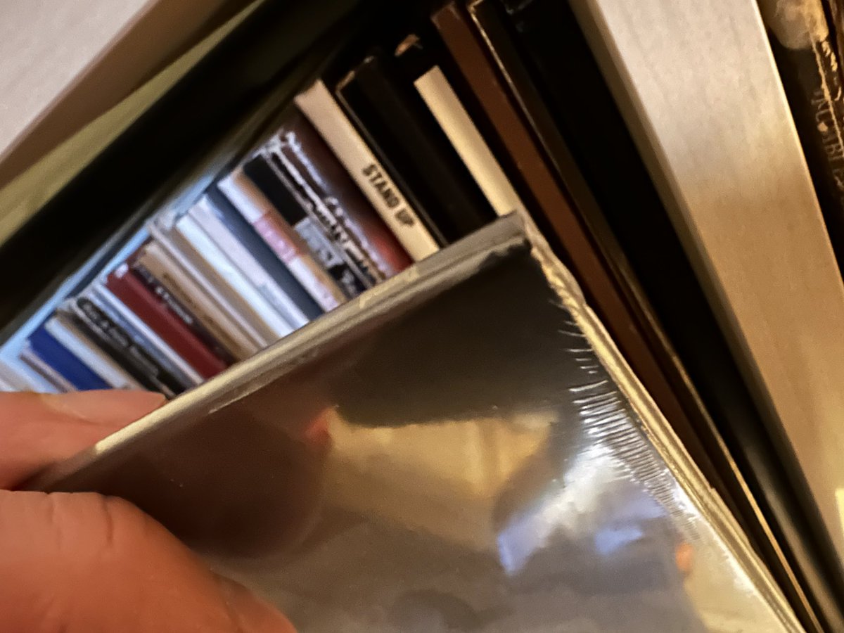 Samuel L tweet media