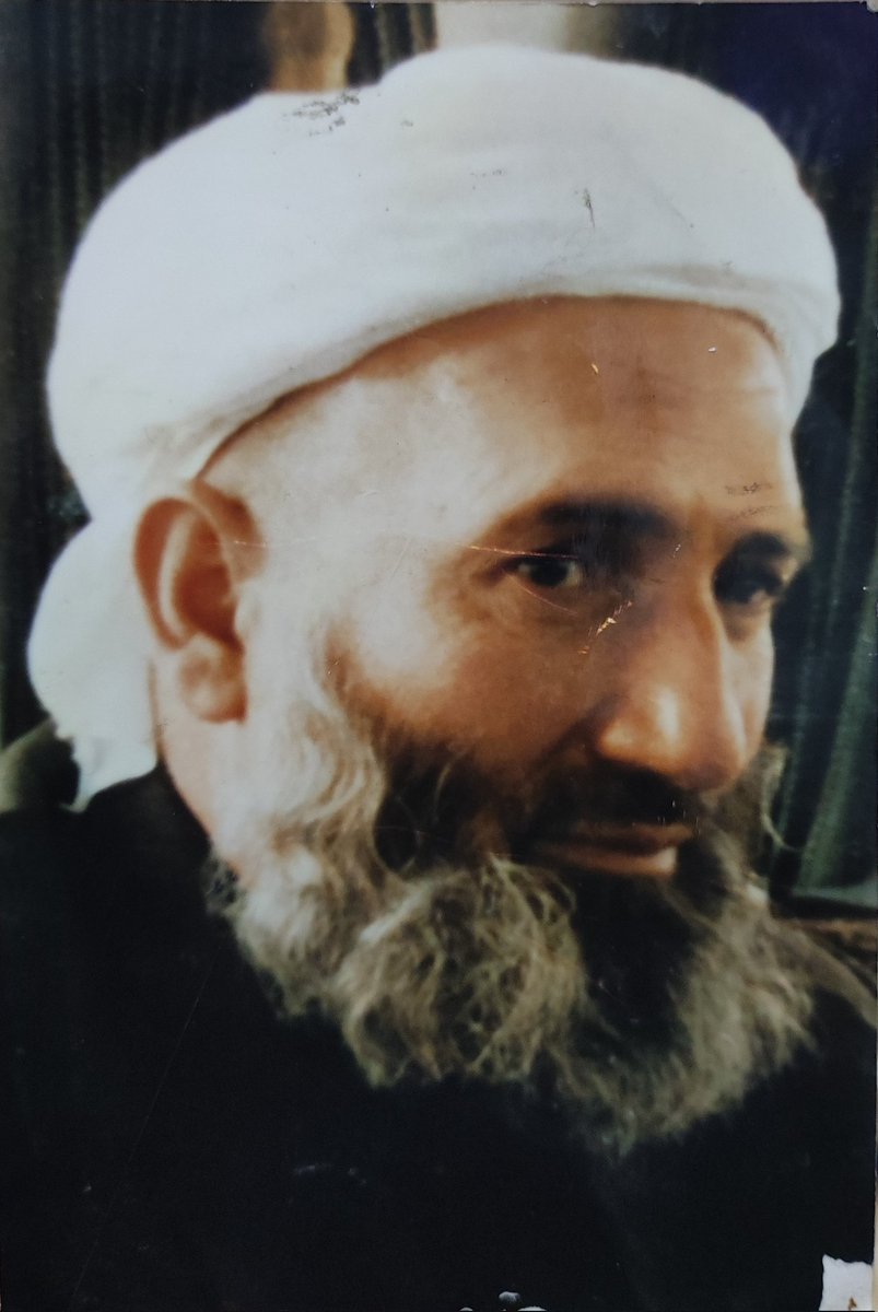 hayrullaharvasi's tweet photo. Vallahi amelsiz ve emeksiz Allah'a (c.c) ulaşmak zaten mümkün değildir.

Sultan Şeyh Seyyid Muhammed Raşid El-Hüseynî Hazretleri Kaddesallâhu sırrehû https://t.co/S6kwiZOu0G