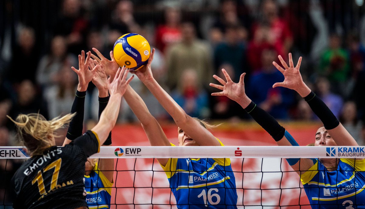 SPORT1 Public Relations (@sport1_pr) on Twitter photo Großes Volleyball-Livepaket auf <a href="/SPORT1/">SPORT1</a>: Sechs Partien der <a href="/VOLLEYBALL_BL/">Volleyball Bundesliga</a> der Frauen gibt es bis Ende Januar im Free-TV zu sehen. Das Topduell <a href="/sc_potsdam/">SC Potsdam e.V.</a> gegen <a href="/SSCvolley/">SSC Palmberg Schwerin</a> am Samstagabend live ab 17 im Livestream auf <a href="/SPORT1/">SPORT1</a>.de u. ab 17:30 Uhr im Free-TV. <a href="/DVV_Volleyball/">Deutscher Volleyball-Verband</a> Großes Volleyball-Livepaket auf <a href="/SPORT1/">SPORT1</a>: Sechs Partien der <a href="/VOLLEYBALL_BL/">Volleyball Bundesliga</a> der Frauen gibt es bis Ende Januar im Free-TV zu sehen. Das Topduell <a href="/sc_potsdam/">SC Potsdam e.V.</a> gegen <a href="/SSCvolley/">SSC Palmberg Schwerin</a> am Samstagabend live ab 17 im Livestream auf <a href="/SPORT1/">SPORT1</a>.de u. ab 17:30 Uhr im Free-TV. <a href="/DVV_Volleyball/">Deutscher Volleyball-Verband</a>