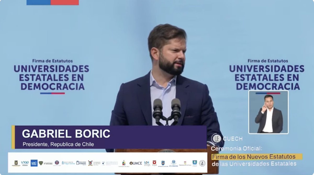 📌Presidente de la República, Gabriel Boric: 
"Hoy, desde la Moneda estamos celebrando un acto que si bien, para algunos podría parecer un mero acto formal o administrativo, es tremendamente significativo para la democracia y también para nuestro gobierno."