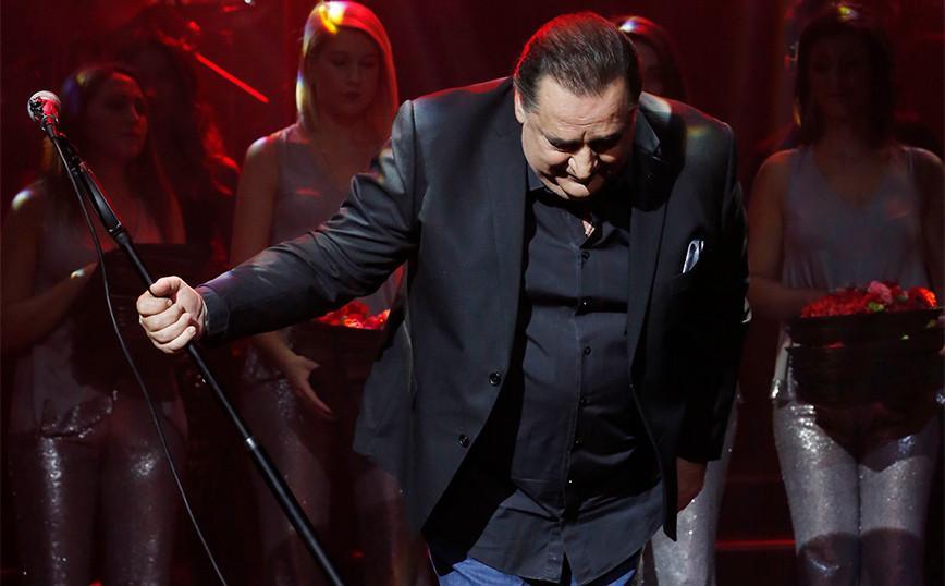 Τελευταίο αντίο σήμερα στον «άρχοντα της καψούρας» Βασίλη Καρρά – Η μεγάλη του επιθυμία newsbeast.gr/greece/arthro/…