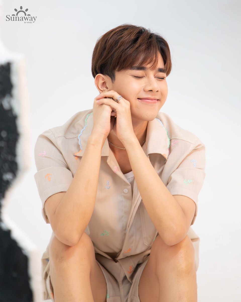 SunawayByMYSC's tweet photo. He's run on 100% pure smile. 💖😊 

#MYSC #Sunawaythailand #AlwaysSunaway
#fixentertainment #ศพกระซิบ #thewhisperer #SunawayxTheWhisPerer #sunaway #mysc  #FlukeTorSunaway #คูณตาว  #torkomkrit #กันแดดของคูณตาว https://t.co/uya0kwRk9f