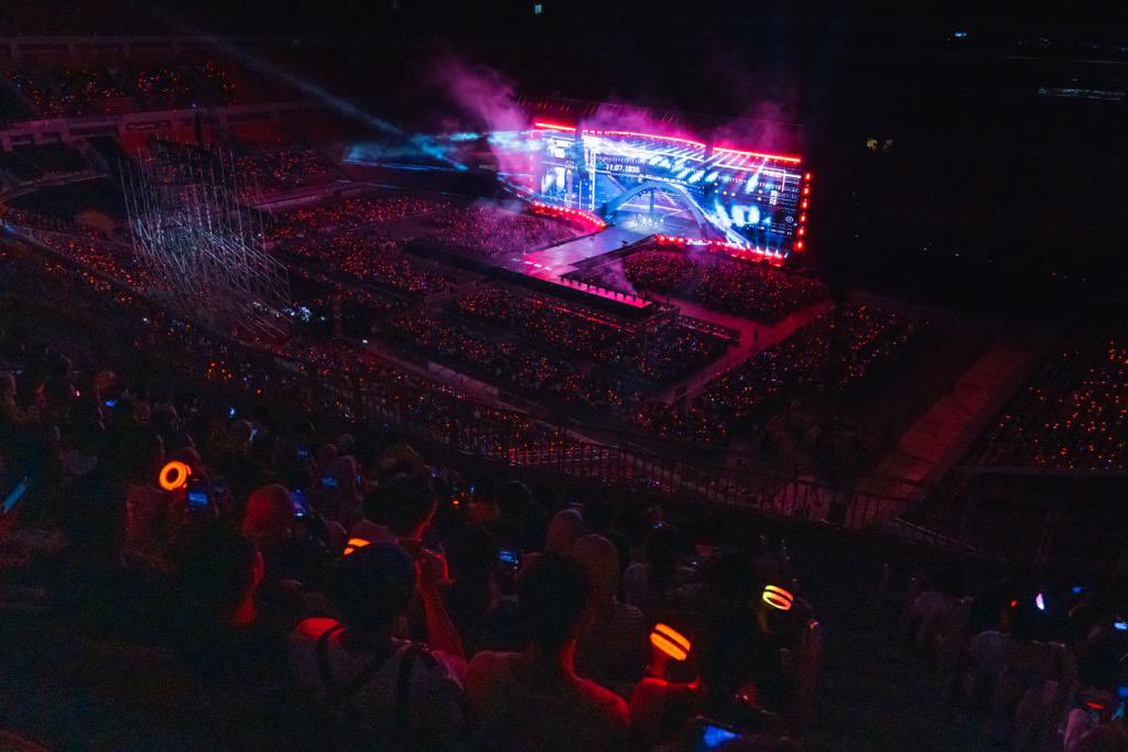 mecimapro's tweet photo. #READYTOBE_IN_JKT - Official Photos.
(Photo Credit: JYP Entertainment) https://t.co/AI60U0PcL2
