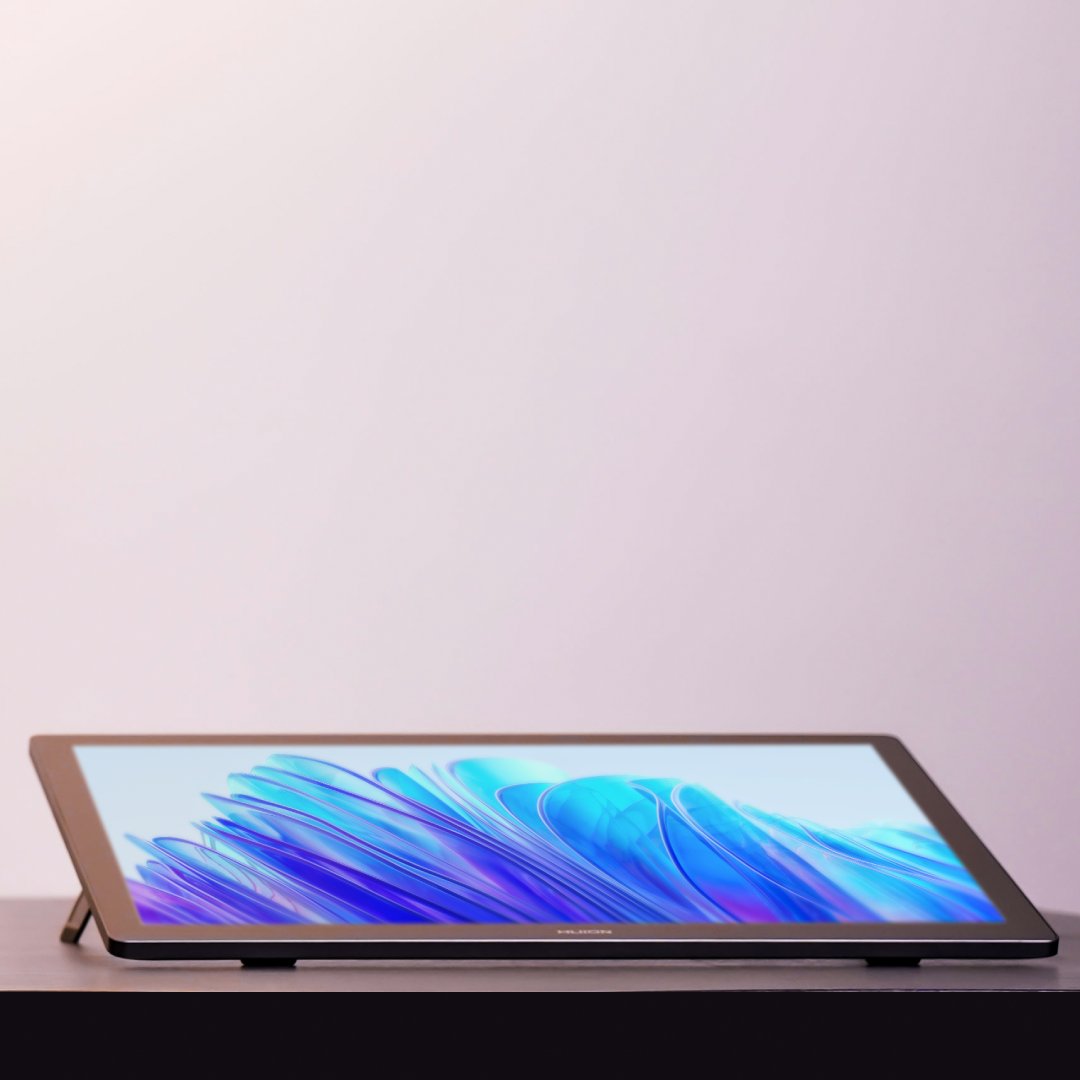 HuionTab's tweet photo. #HuionNewArrival

We are holding a giveaway to welcome two new members of the #KamvasPro family!
➡️Follow @HuionTab 
➡️RT
➡️We will give away a #KamvasPro12 to a lucky winner on Jan 9

We've packed them with cutting-edge upgrades and we want YOU to discover them!

#Huion