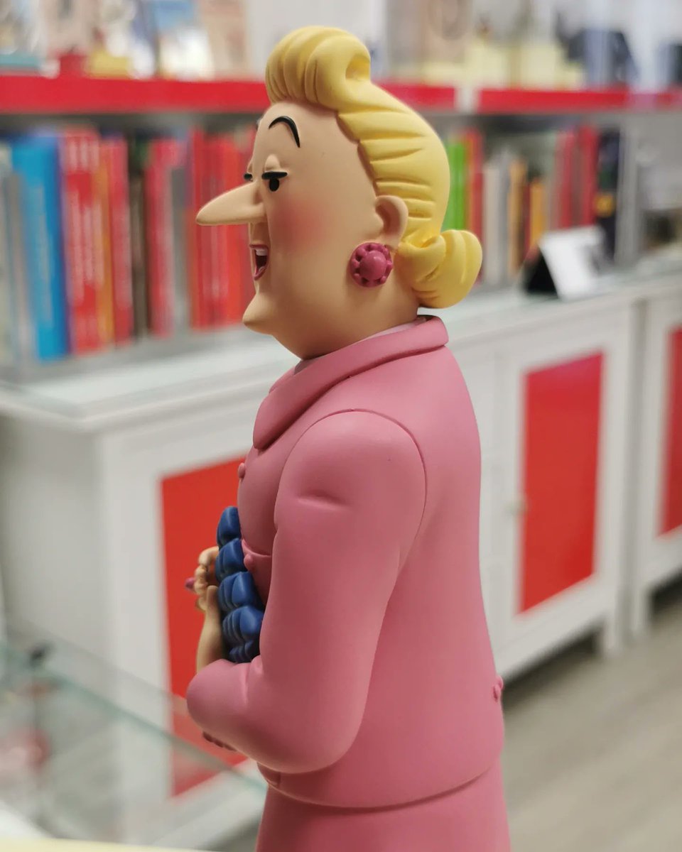 flordechamberi's tweet photo. 📍Donoso Cortés, 20, Madrid
💻 https://t.co/QzIWZKewun

Bianca Castafiore – Col. Museo Imaginario

#tintin #madrid #españa #tintinmadrid #tintinfans #tintincomics #figuras #regalos #reyesmagos #lesaventuresdetintin #lasaventurasdetintin #theadventuresoftintin #tintinshop https://t.co/zD6KWBhwj2