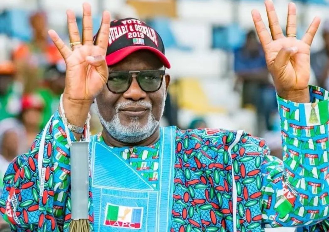thecannonposter's tweet photo. Governor Rotimi Akeredolu dies after a protracted illness. 
The late governor of Ondo state fought a long battle with leukaemia. 
May he rest in peace. https://t.co/kyUasw9Vc3