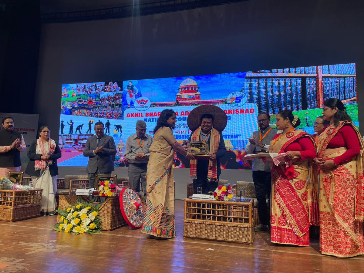 AdhivaktaP's tweet photo. Welcoming the Hon’ble Chief Guest, the Hon’ble Guest of Honour, National Office Bearers of ABAP and other dignitaries at the National Council Meeting (2023) of Akhil Bharatiya Adhivakta Parishad at IIT Guwahati, Assam. 
#ABAP https://t.co/8ULPEEhOh6