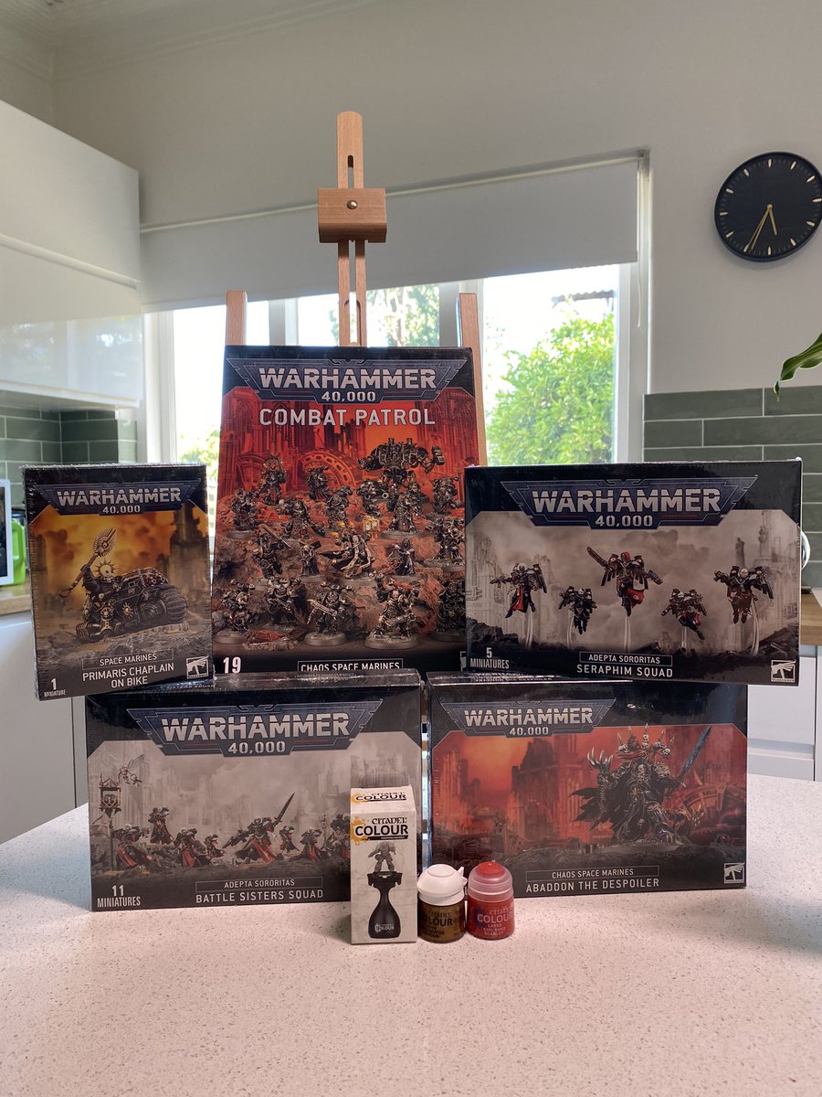 RedaVision4's tweet image. My Warhammer40k Christmas haul ✨
Very late to the party but thought I would post anyway!

I was extremely spoilt 🥰
Now I got too much plastic crack…