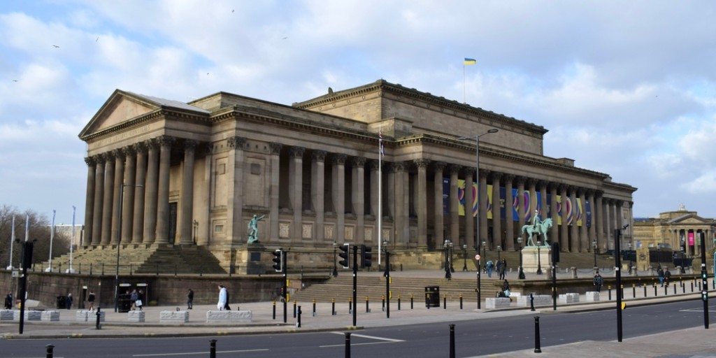 easyHotel tweet media