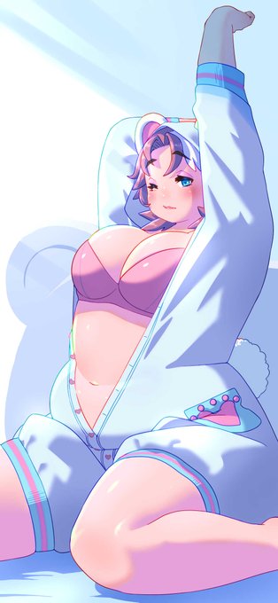 【シロクマ娘 ケイちゃん】
依頼者さんのオリキャラ描かせていただきました!ぽっちゃりシロクマちゃんかわいい! 